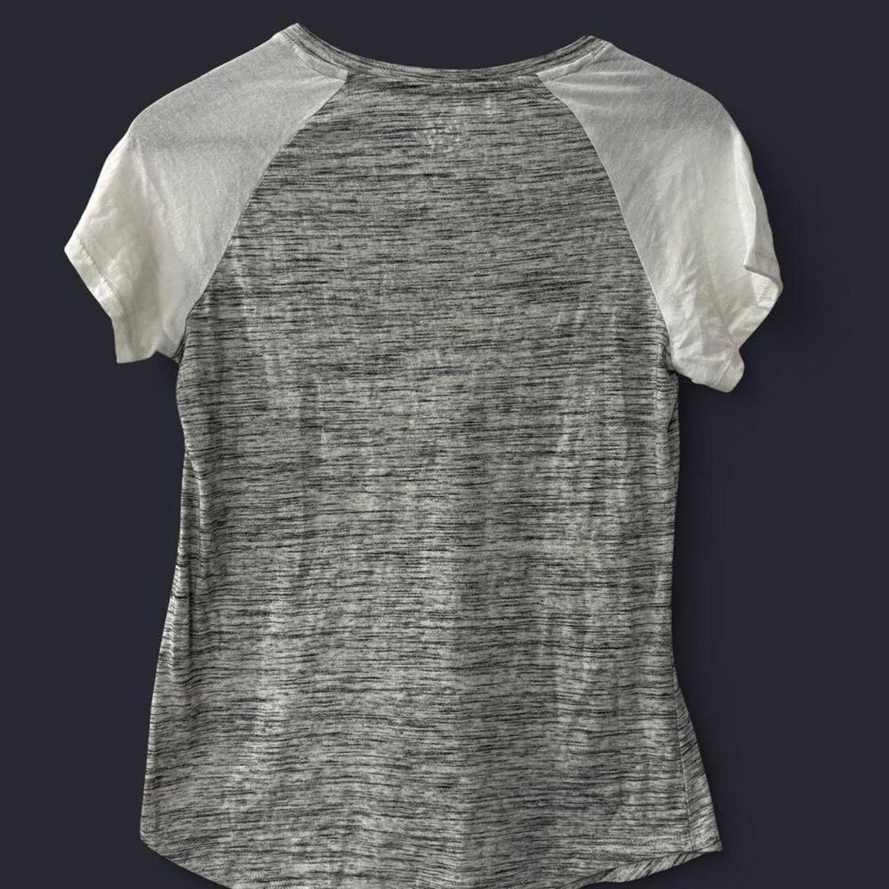 47 Women's Grey T-shirt - Picture 3 of 5